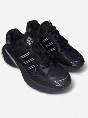 Adidas Adistar XLG 2.0 Core Black and Silver - Women’s 8